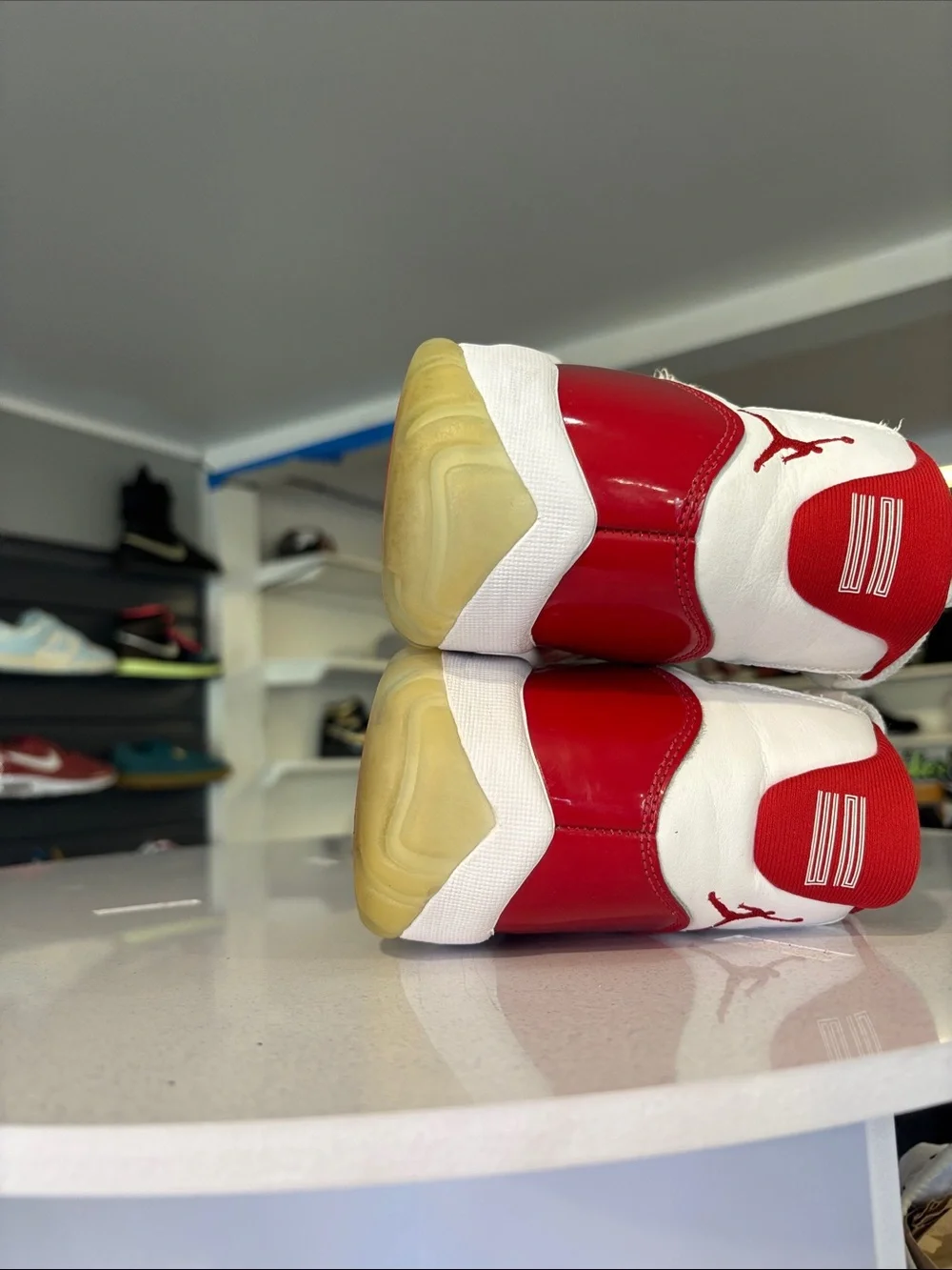 Air Jordan 11 Retro Cherry Mens 8.5